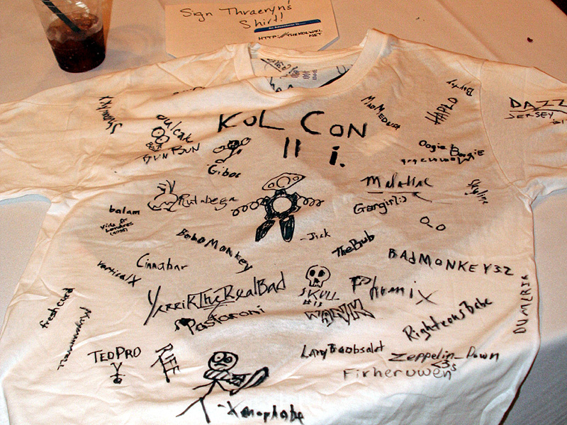 197_thraeyns-shirt