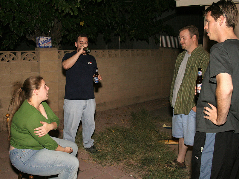647_office-xly-bub-bun-outside