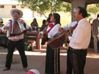 414_picnic-mariachi